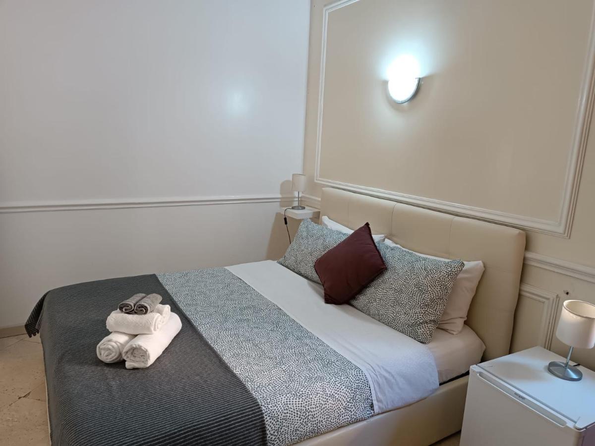 Navona Private Rooms Bnb Rzym Zewnętrze zdjęcie