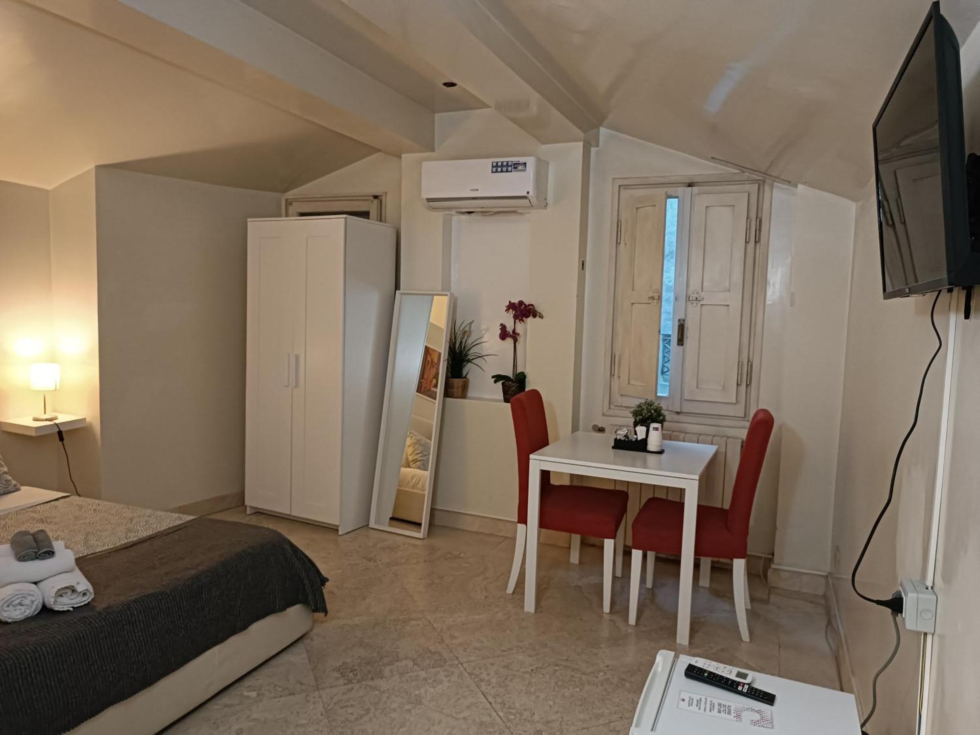 Navona Private Rooms Bnb Rzym Zewnętrze zdjęcie